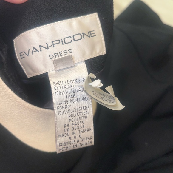 100% Wool Evan-Picone Dress - Picture 6 of 9